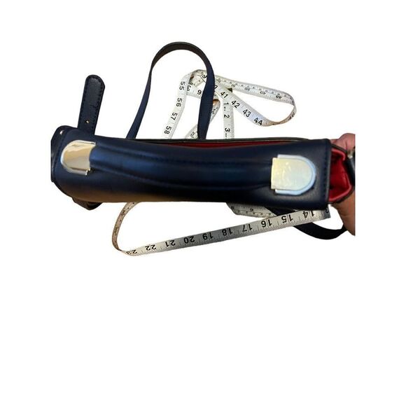 PRE-LOVED Small Crossbody Bag
PREOWNED 
Alfani  - Picture 12 of 12